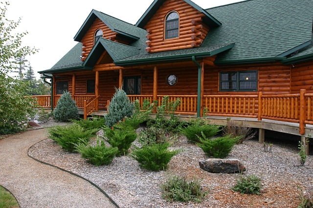 6 razones por las que las casas de troncos son mejores que las casas tradicionales